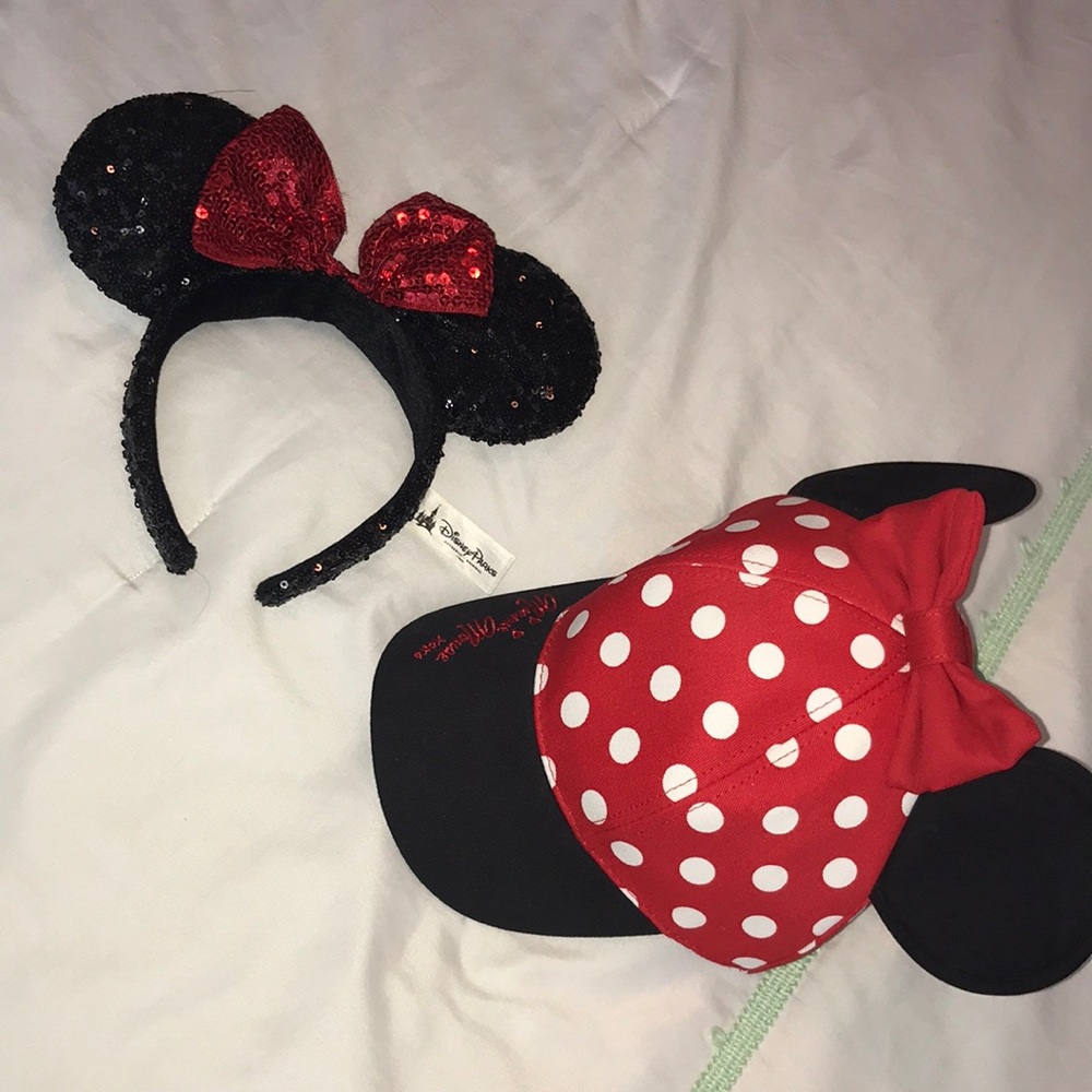 Authentic Disney Minnie Mouse ears & hat.